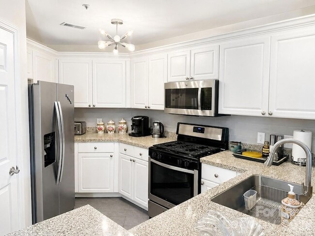 Photo - 18015 Kings Point Dr Unit L