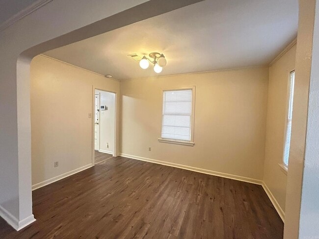 Photo - 304 W 34th Ave