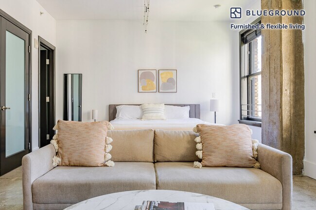 Photo - 810 S Spring St Unit FL6-ID1425