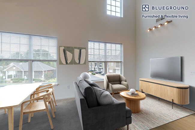 Building Photo - 1700 E 5th St Unit FL2-ID2141A