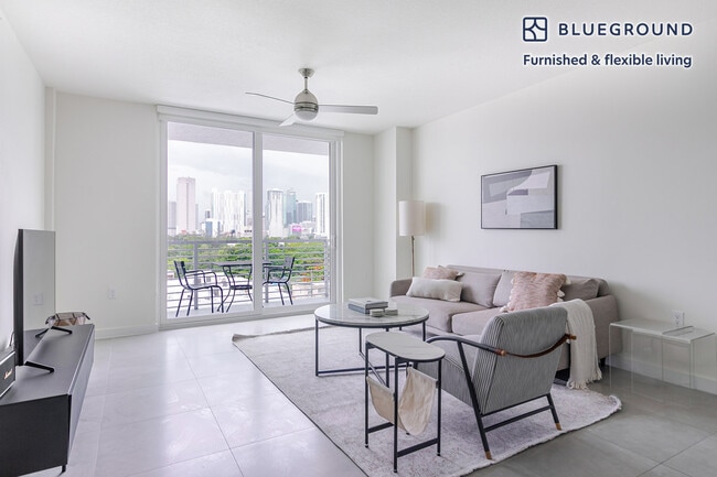 Building Photo - 729 NW 2nd St Unit SI FL6-ID160