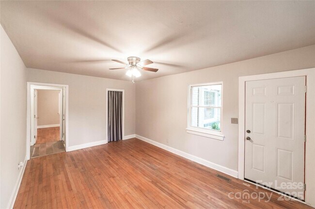 Photo - 2730 Holt St