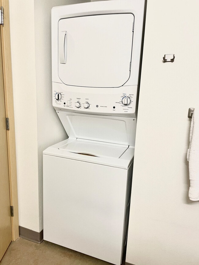 Photo - 2821 Beacon Ave S Unit SI ID1284570P