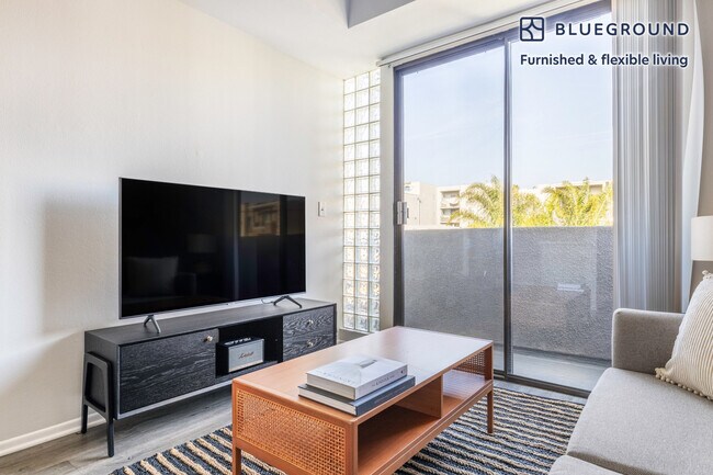 Photo - 1423 N Curson Ave Unit FL2-ID416