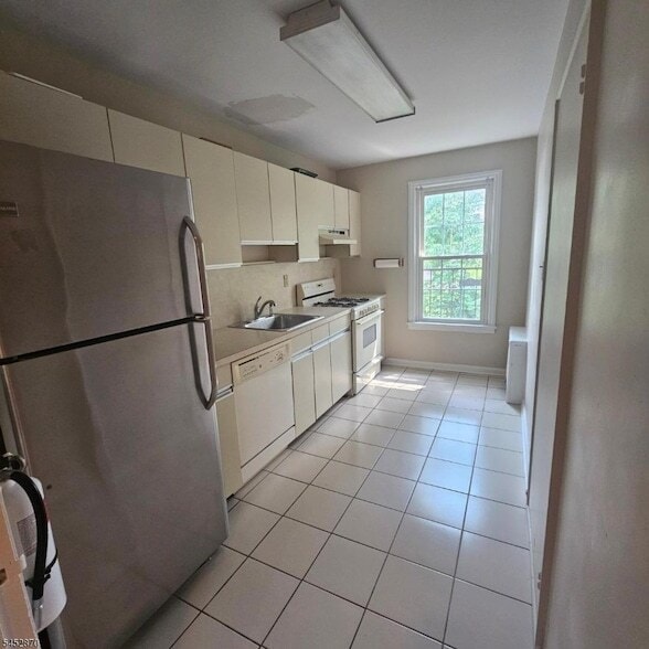 Photo - 390 Morris Ave