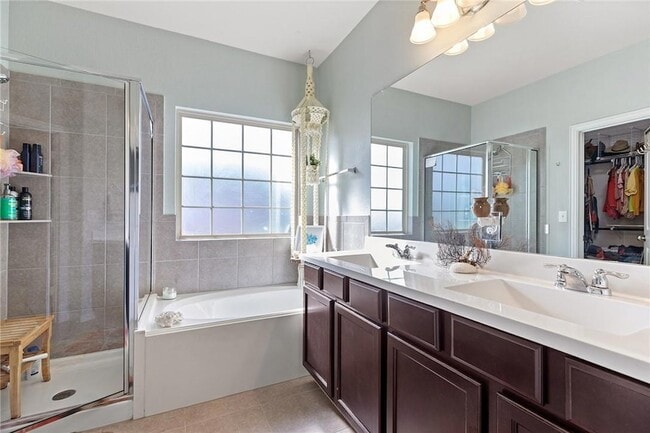 Photo - 1009 Cadence Dr