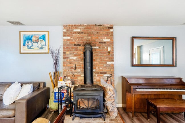 Photo - 247 Strawridge Rd Unit ID1295131P