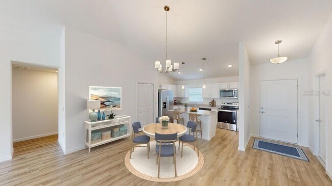 Photo - 1620 Geranium Ave