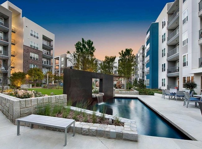 Photo - AMLI Piedmont Heights