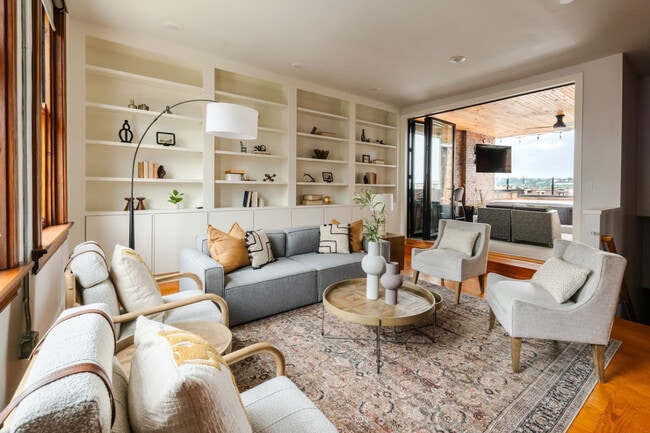 Building Photo - 1201 Jackson St Unit ID1245479P