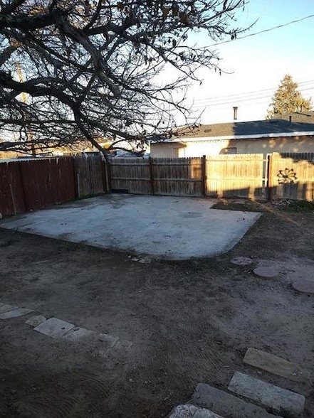 Photo - 300 N 14th St
