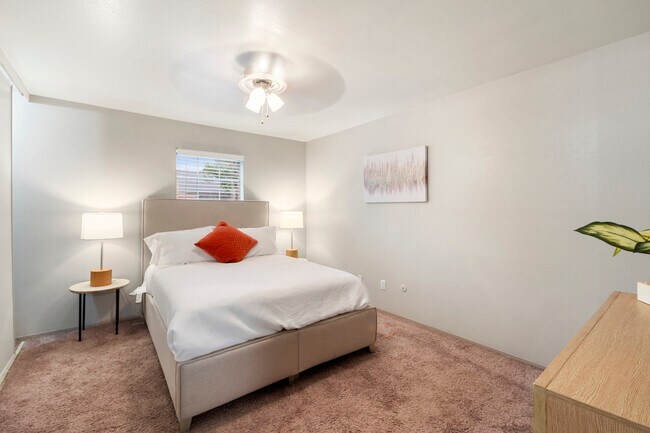 Photo - University Place Apartments