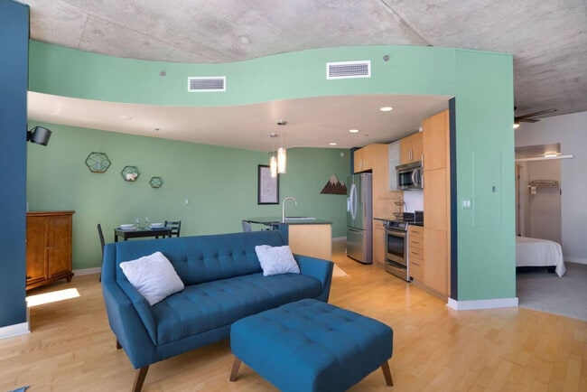 Photo - 1511 Champa St Unit ID1013125P