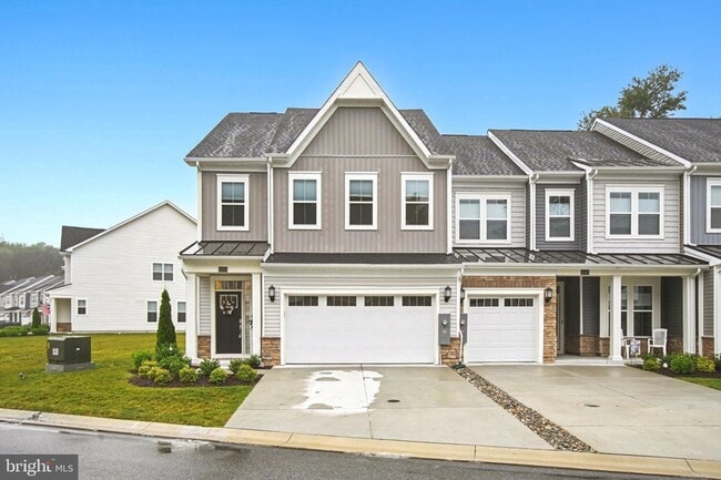 Building Photo - 32323 Norman Ln