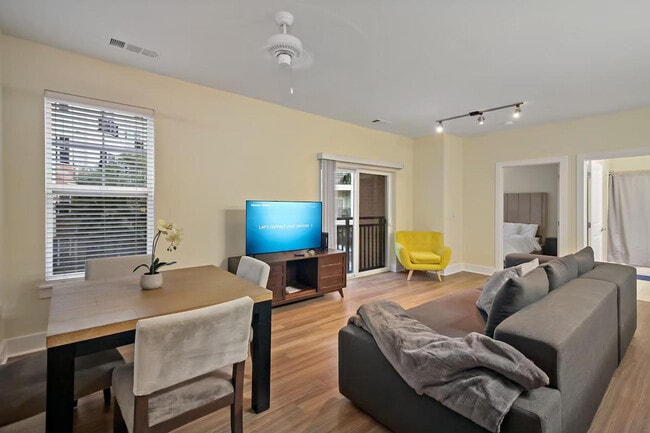 Photo - 615 S Columbus St Unit SI ID1473417P