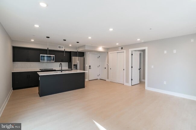 Photo - 6604 Ridge Ave Unit 401