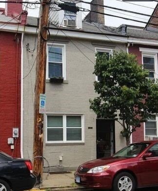 Building Photo - 1709 Sarah St