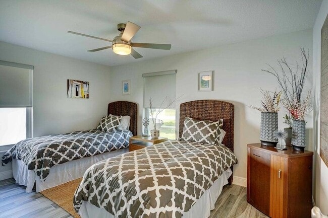 Photo - 2594 Marcinski Rd