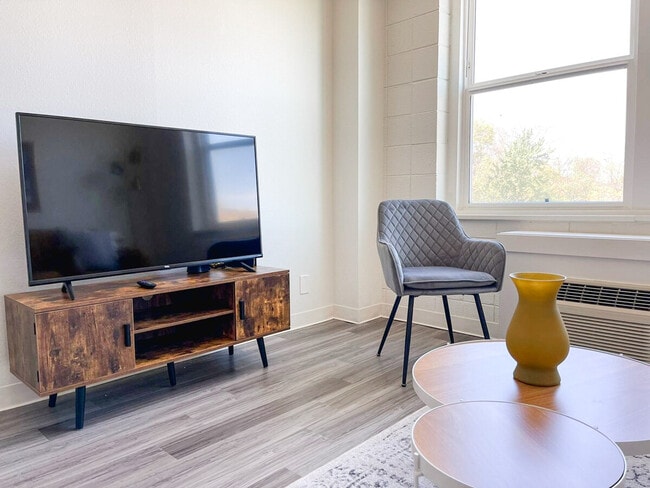 Photo - 2515 Burnet Ave Unit SI ID1036750P