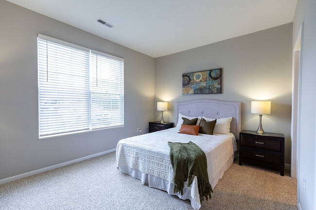 Building Photo - Chestnut Hill Apartments