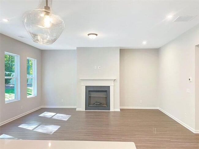 Photo - 241 Birchwood Row