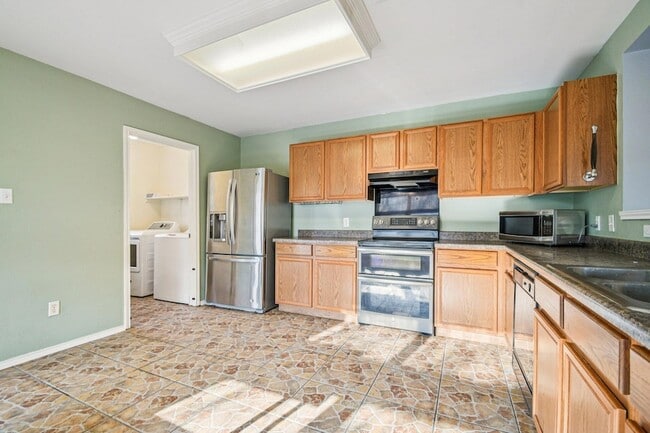 Photo - 100 Kendall Cove