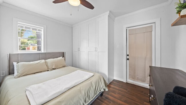 Photo - 720 1/2 W Woodlawn Ave Unit ID1271928P