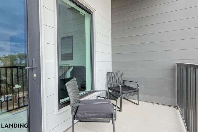 Photo - 2623 Keene St Unit 413