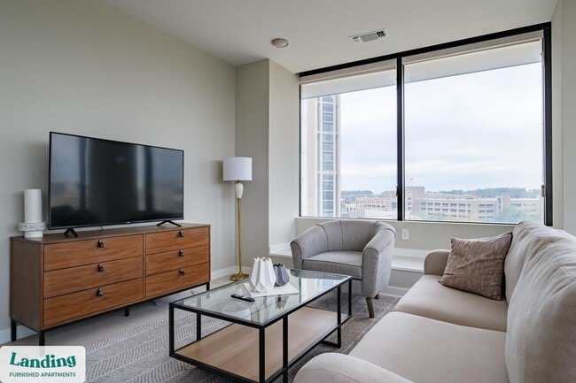 Photo - 600 19th St N Unit 605.1407330