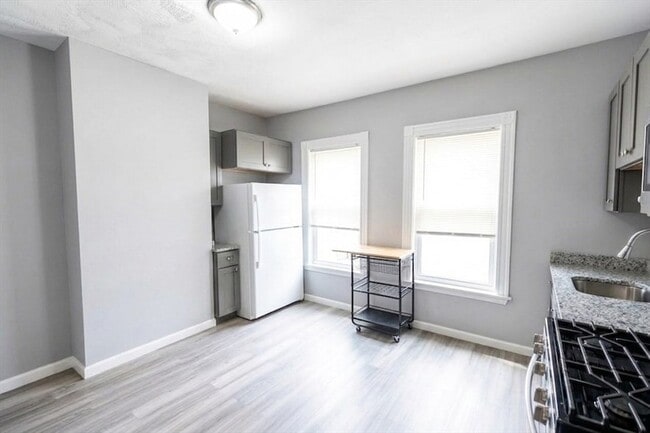 Photo - 22 Downer Ave Unit 2