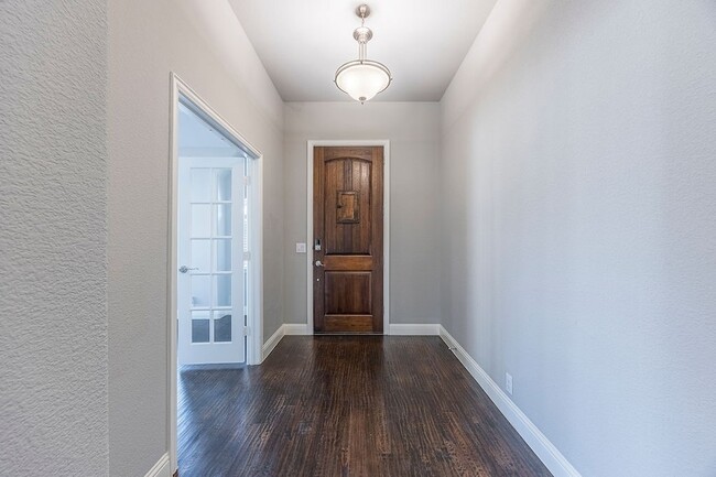 Photo - 1008 Snowbird Dr