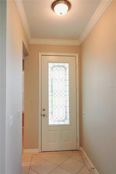 Photo - 5532 Sir Churchill Dr