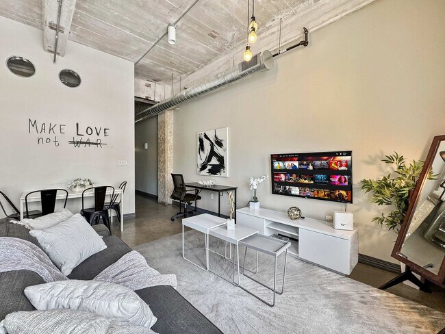 Photo - 555 Evergreen St Unit ID1231714P