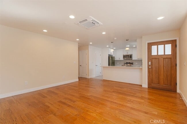 Photo - 319 N Shelton St