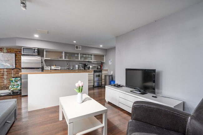 Photo - 2452 1/2 18th St NW Unit ID1034721P