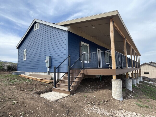 Photo - 421 Bluegrass Way Unit ID1249900P