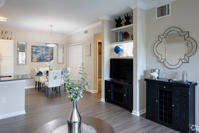 2BR, 1BA - 903SF - Regatta