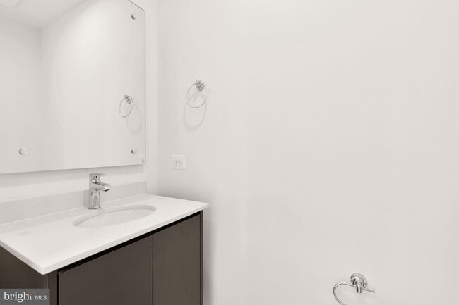 Photo - 39 Lower Service Ct NW