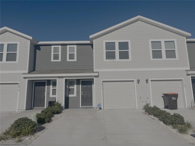 Building Photo - 6670 SW 81st Lp