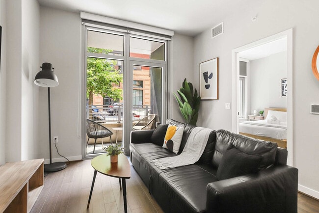 Building Photo - 1122 N Hudson St Unit SI FL1-ID1589865P