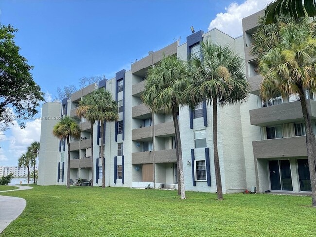 Building Photo - 10000 NW 80th Ct Unit 2528