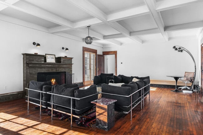 Building Photo - 4831 County Hwy 6 Unit SI ID1492984P