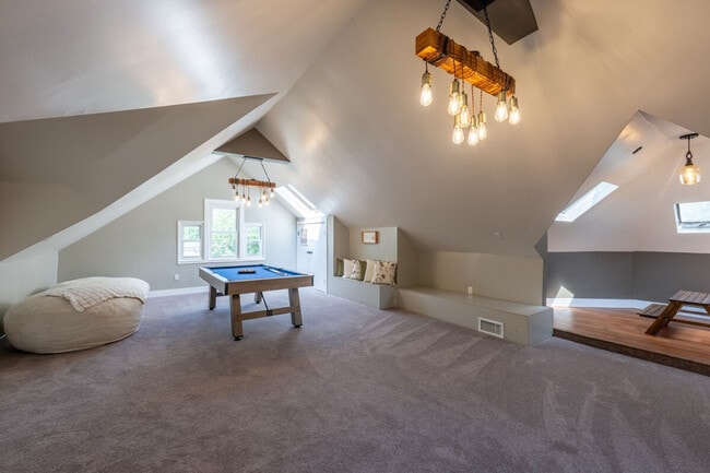 Photo - 139 W 4th Ave Unit SI ID1495028P