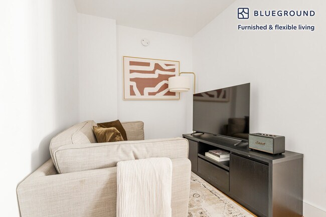 Photo - 230 E 44th St Unit FL6-ID2070