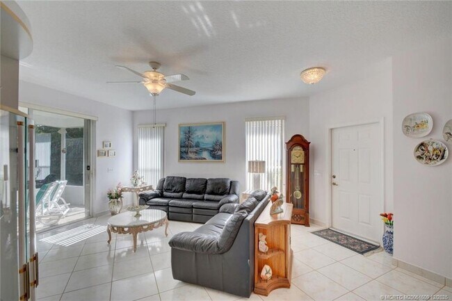 Photo - 6789 SE Warwick Ln