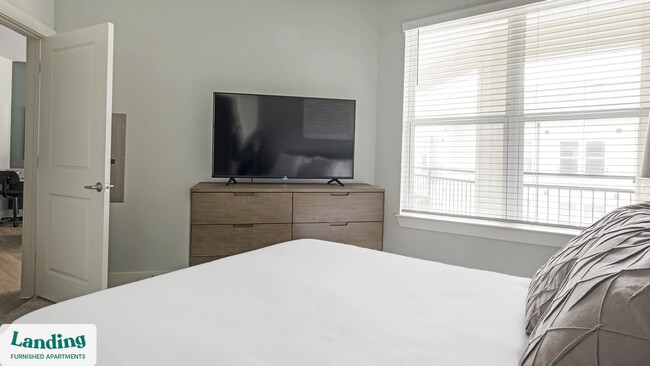 Photo - 1619 N Frazier St Unit 439