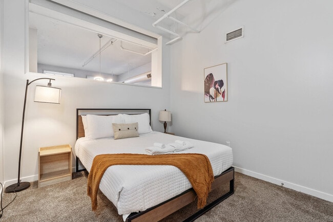 Photo - 50 N Illinois St Unit ID1035270P