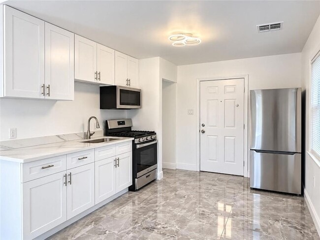 Photo - 1609 W Esplanade Ave