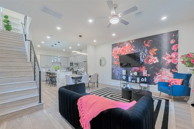 Building Photo - 2909 Nagle St