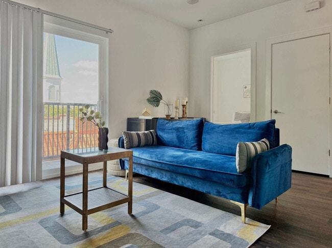 Building Photo - 542 Boulevard NE Unit ID1299420P